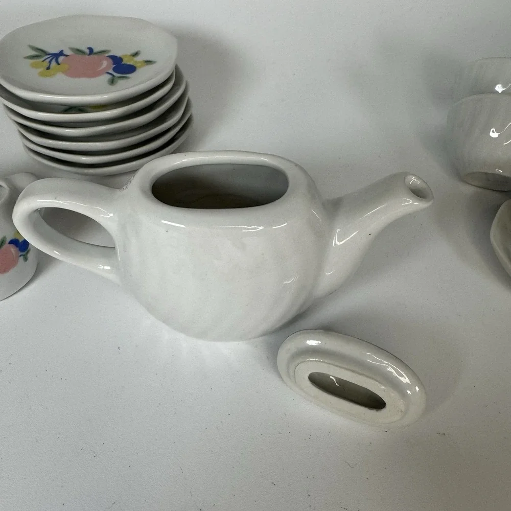 Vintage Honghura Craft Child Doll Porcelain Tea Set ‎ Apple Fruit MCM 22pc